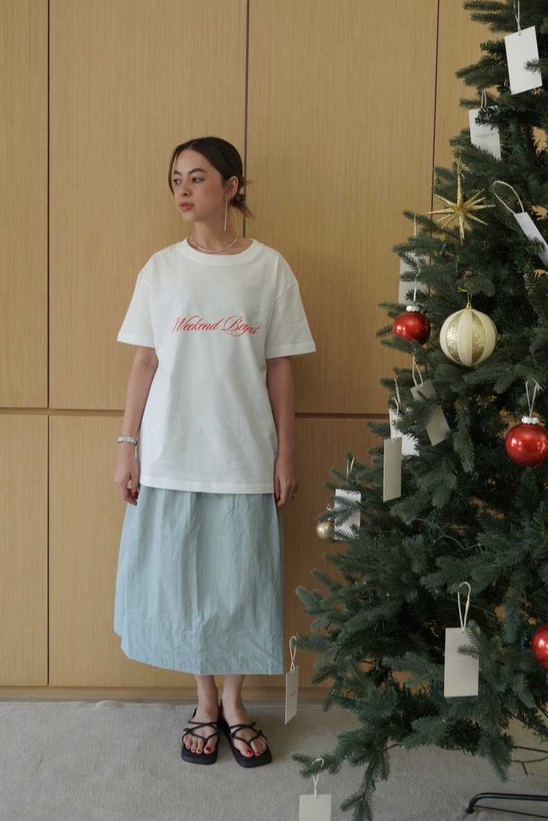 Weekend begins - Oversized t-shirt
