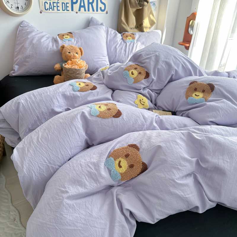 - PREORDER - ชุดผ้าปูที่นอน ลายน้องหมี สีม่วงทูโทน ผ้าคอตตอน100% ( มีขนาด 3.5-6 ฟุต )
