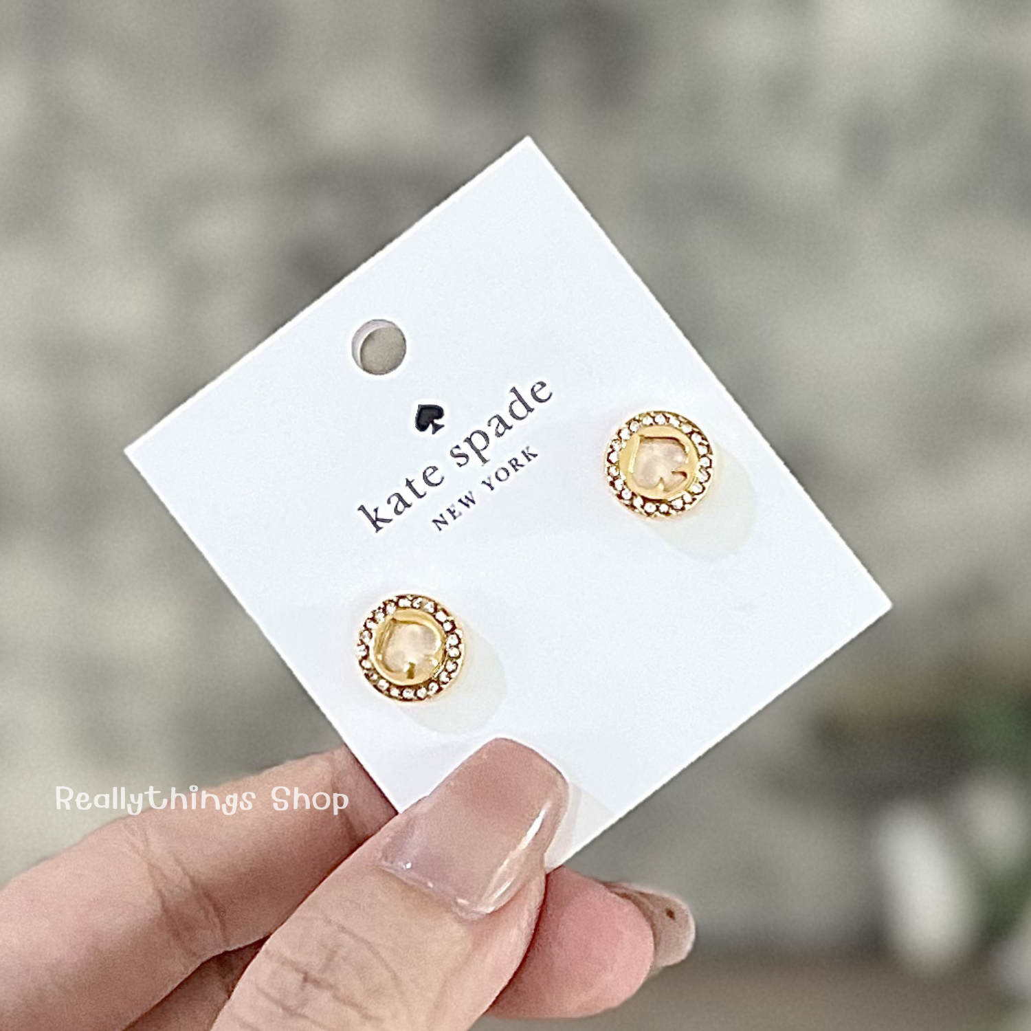{แท้💯%📮พร้อมส่ง+ส่งฟรี} ต่างหู Kate Spade Logo Stud Earrings(โลโก้วงกลม)