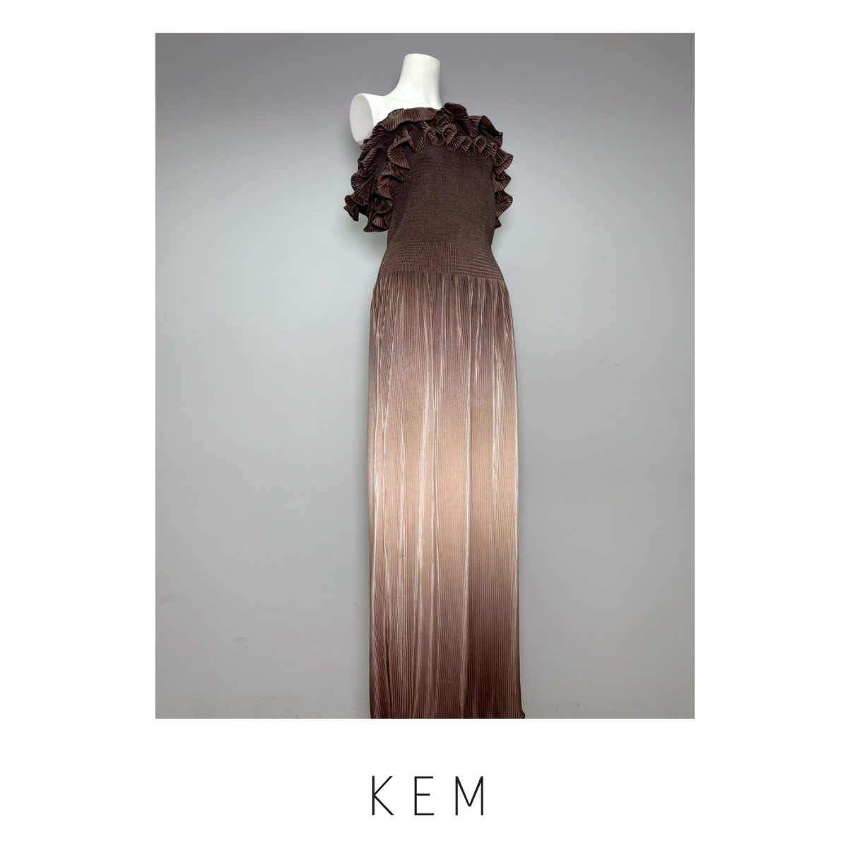 Ombre Ivy Ruffle Dress - Chestnut