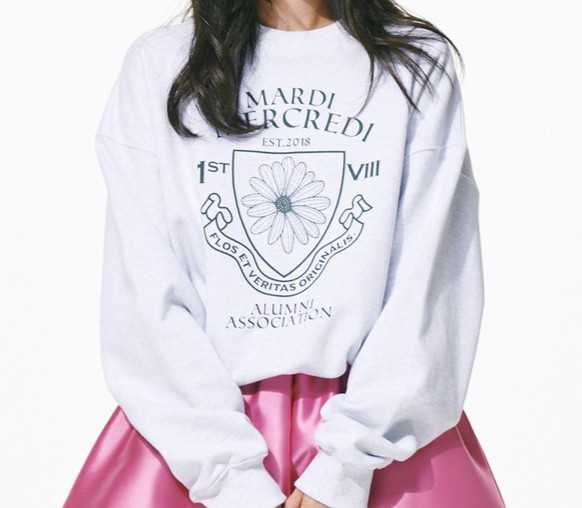 Mardi Alumni Emblem Oatmeal/Black Sweater
