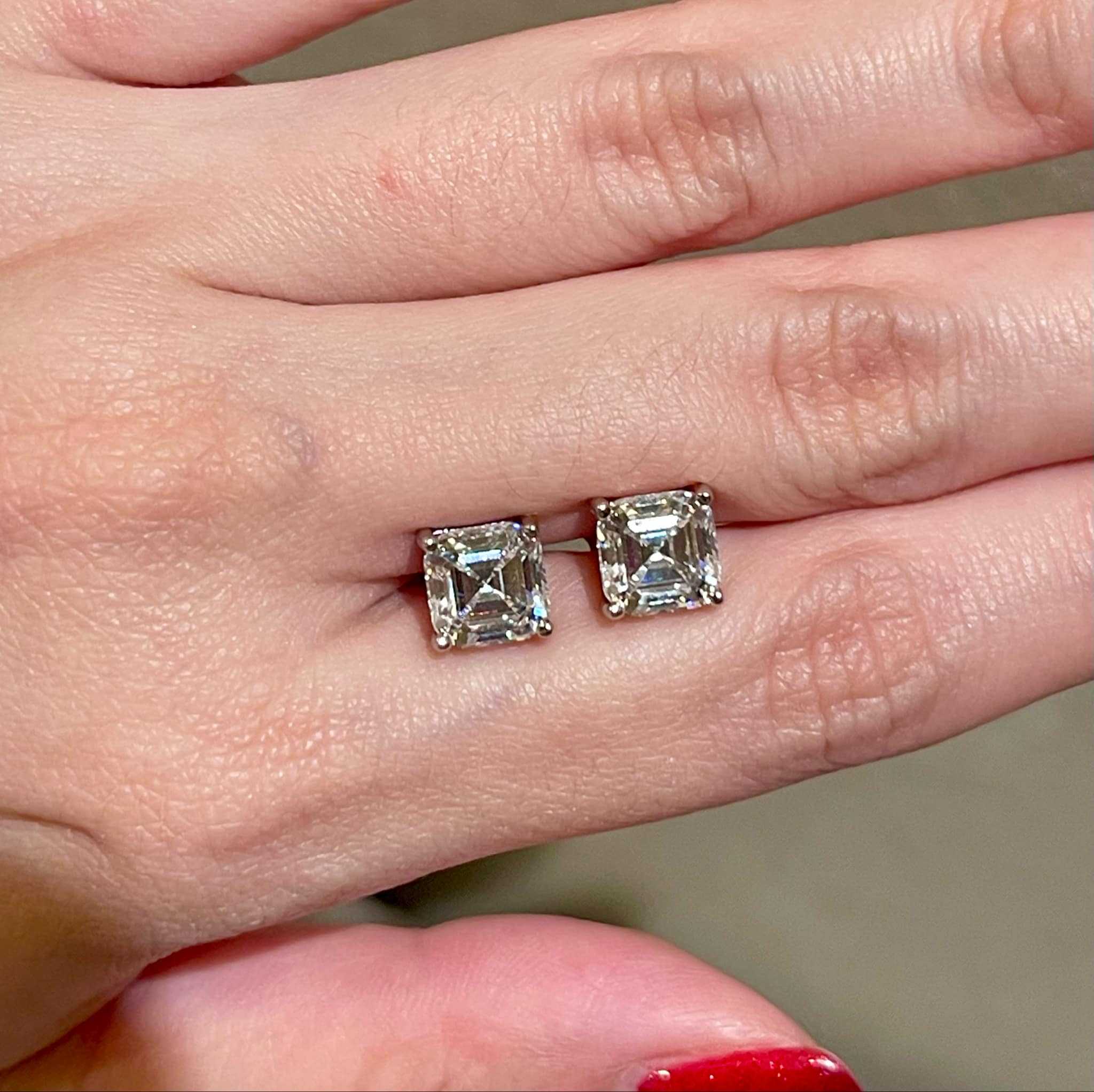 พร้อมส่ง 1.5 carat asscher cut ต่างหู
