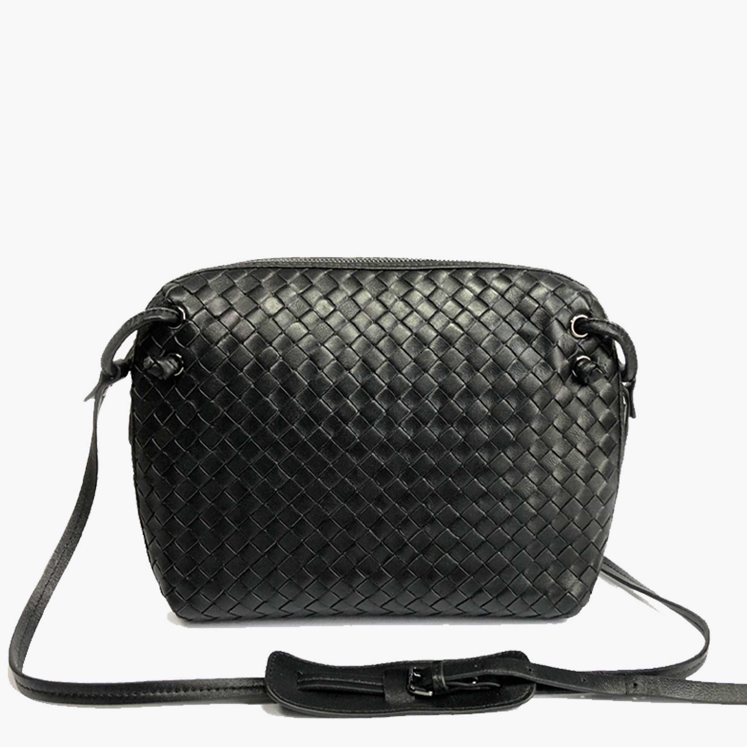 กระเป๋าสะพาย Wool Shoulder S