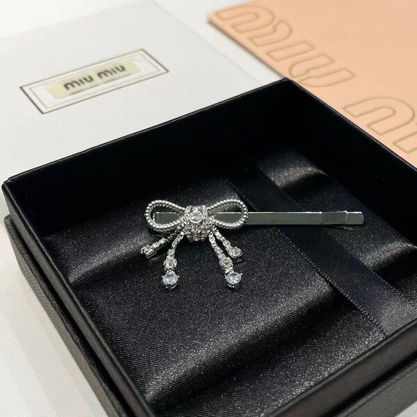 กิ๊บเสียบ miumiu พรีเมียม