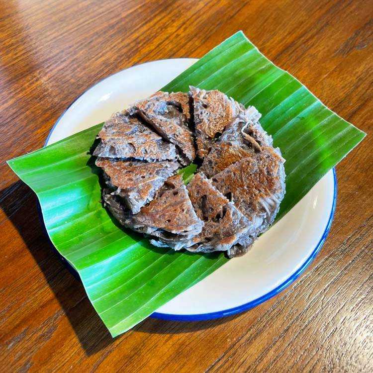 ขนมบ้าบิ่นมะพร้าวอ่อน