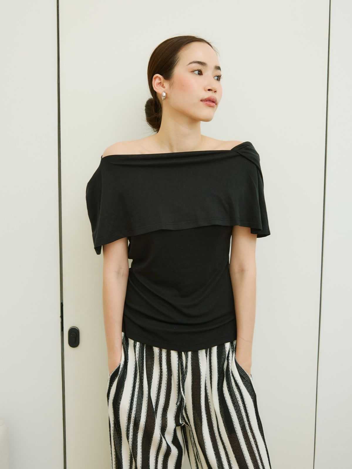 Como Off-Shoulder Top