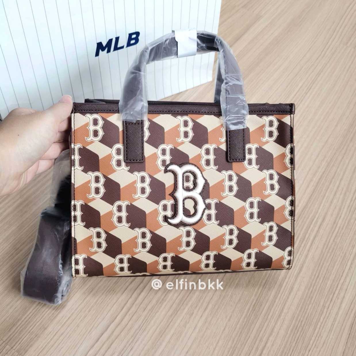 Sale🔥🔥 MLB Cube Monogram Tote Bag  กระเป๋าสะพาย กระเป๋าถือ หนัง สีเขียว สีฟ้า สีน้ำตาล