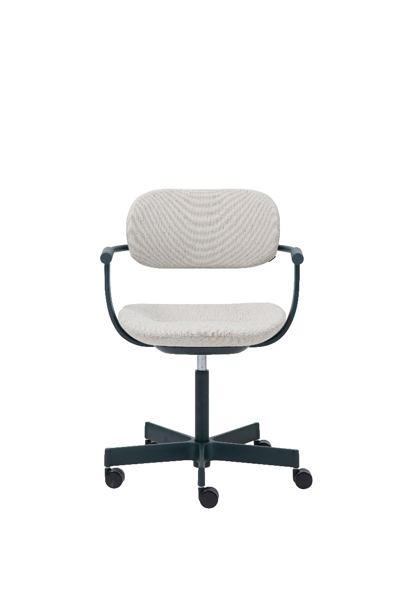 Modernform เก้าอี้ แบรนด์ ITOKI จากญี่ปุ่น รุ่น Vertebra03 ขา 5 แฉก