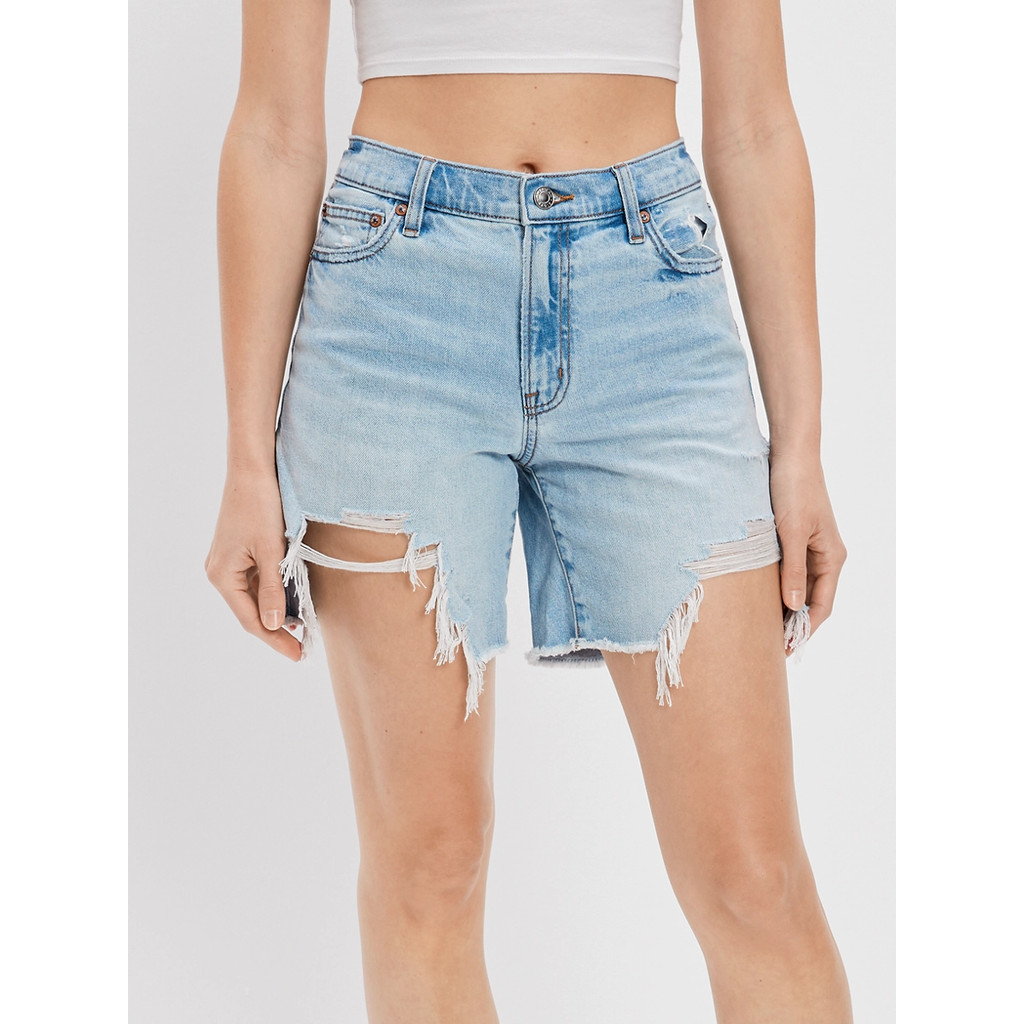 American Eagle กางเกงยีนส์ขาสั้นผู้หญิง 90S BOYFRIEND BERMUDA สี LIGHT WASH - 033-7319-915