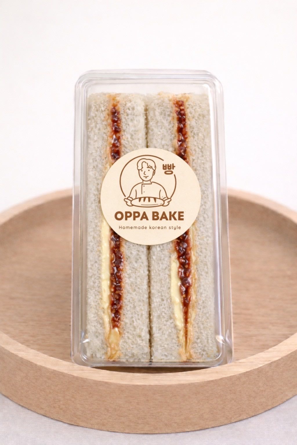 โฮลวีท แยมสตรอเบอร์รี่ เนยสด (strawberry jam, butter sandwich/통밀빵 딸기잼버터 )