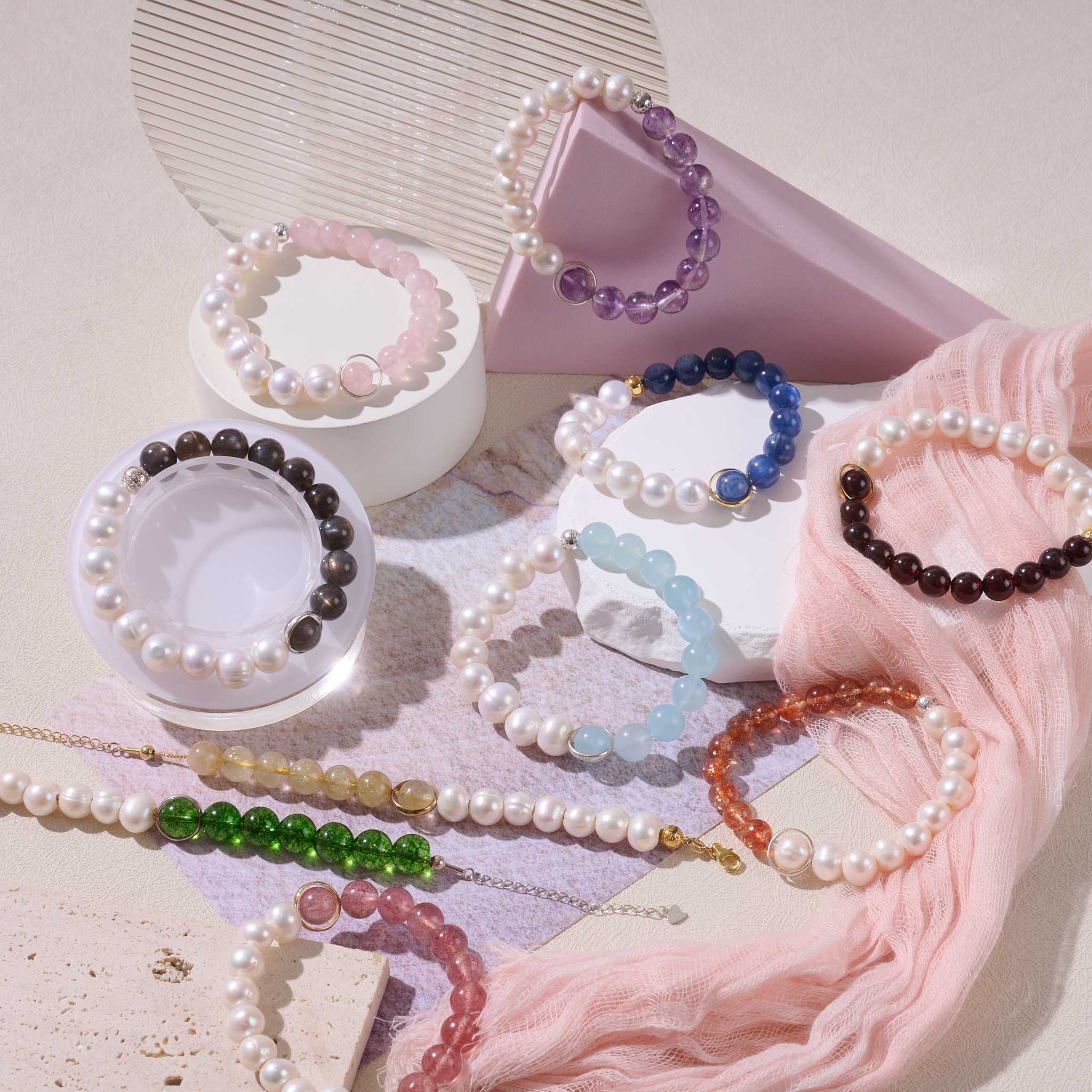กำไลหินผสมไข่มุก Pearl Collection 🤍