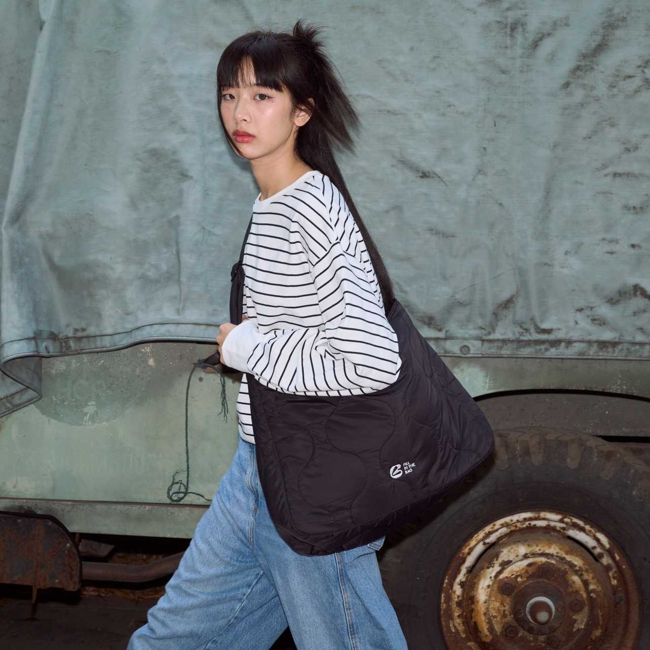 Fill in the bag รุ่น PILLOW (5 Colors)