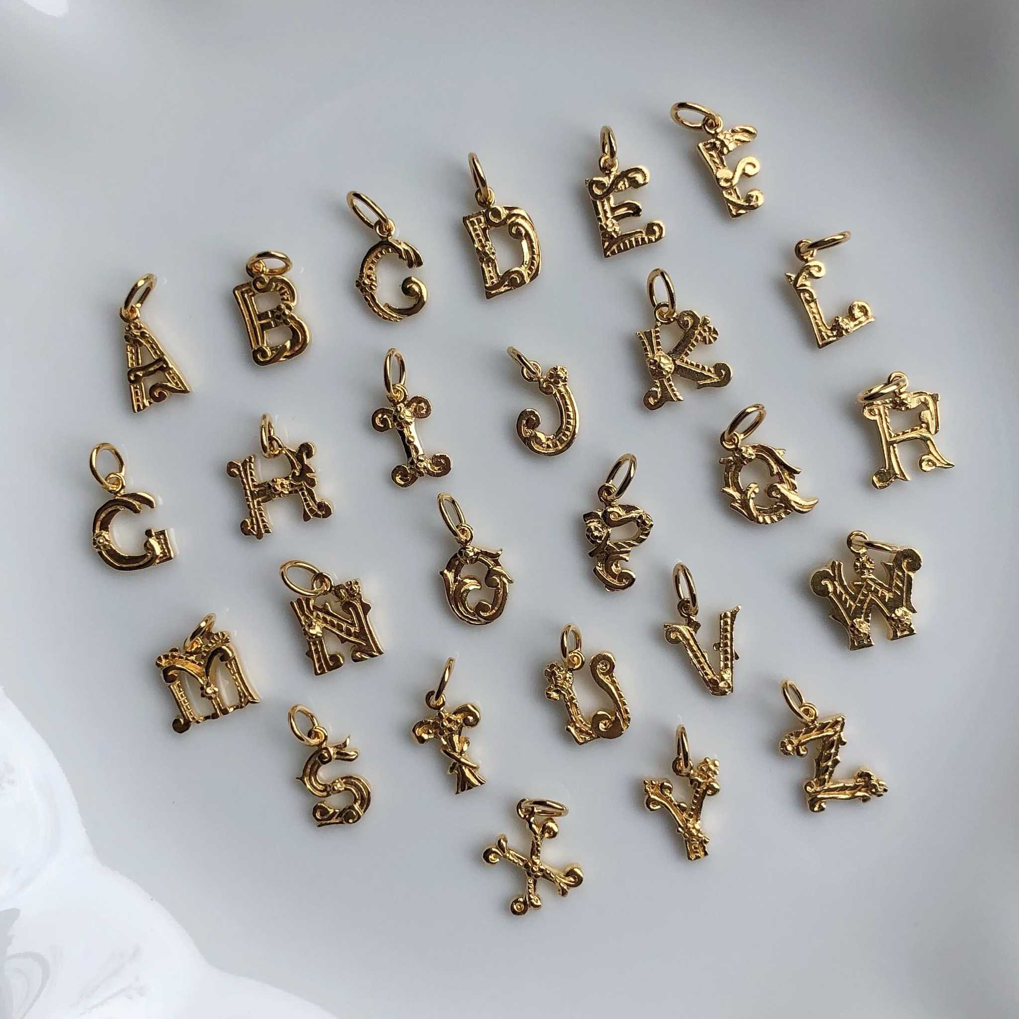 Alphabet Pendant (Sculpture Collection)_(Q-Z)