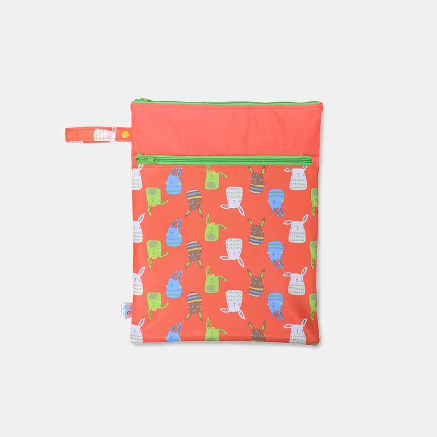 กระเป๋า รุ่น Wet/Dry Bag ลาย Bumpy Bunny (Green)