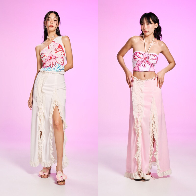 Wildblueyonder - Primrose Skirtกระโปรงยาวทรงเอ ผ่าหน้า