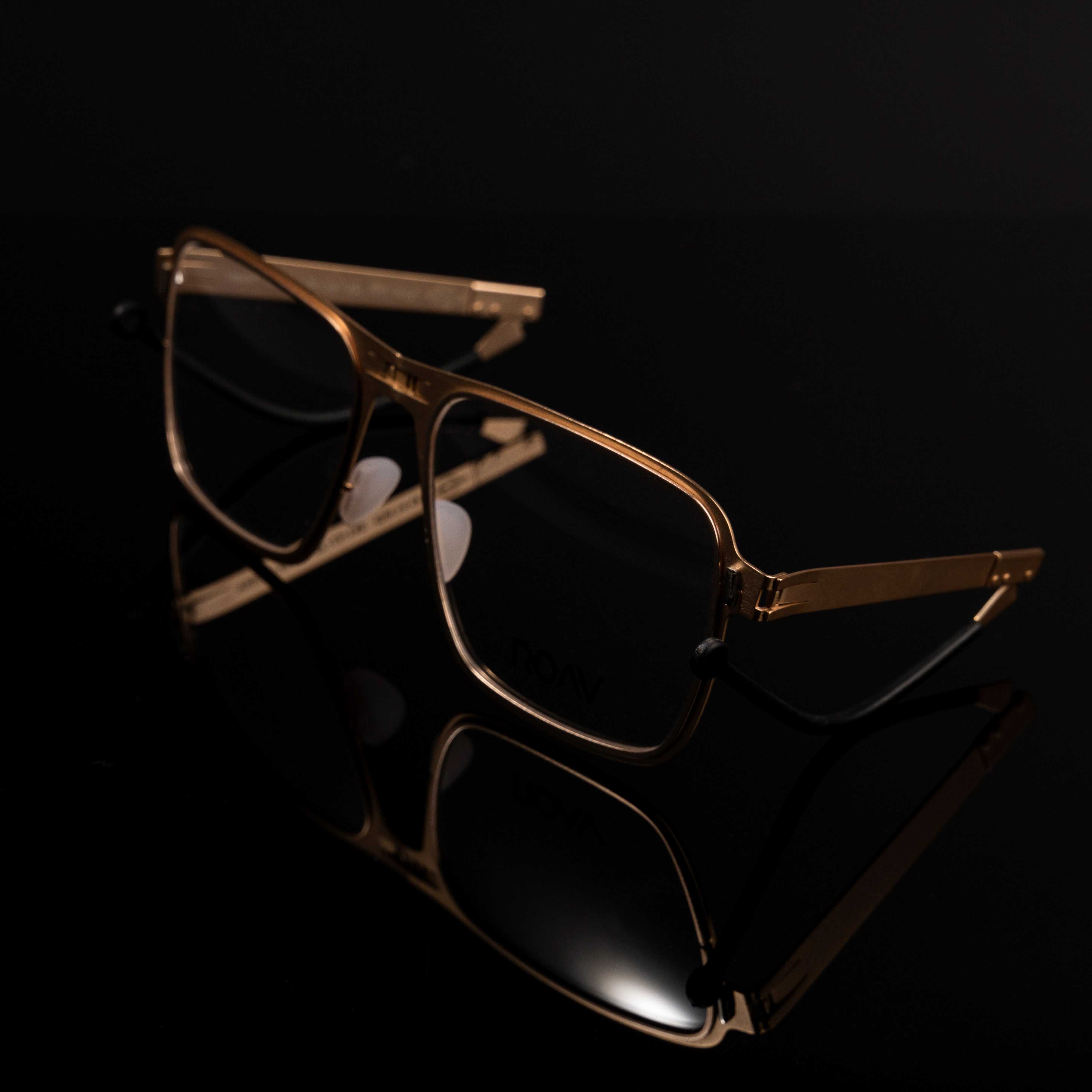 APOLLO : Gold