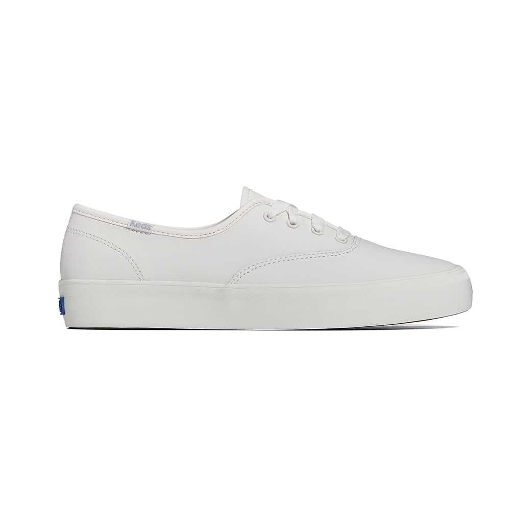 รองเท้าผ้าใบหนัง แบบผูกเชือก รุ่น CHAMPION GENDER NEUTRAL LEATHER สีขาว WH67979
