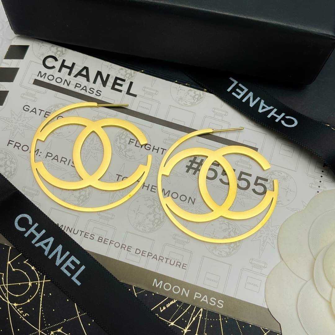 ต่างหูห่วง Chanel
