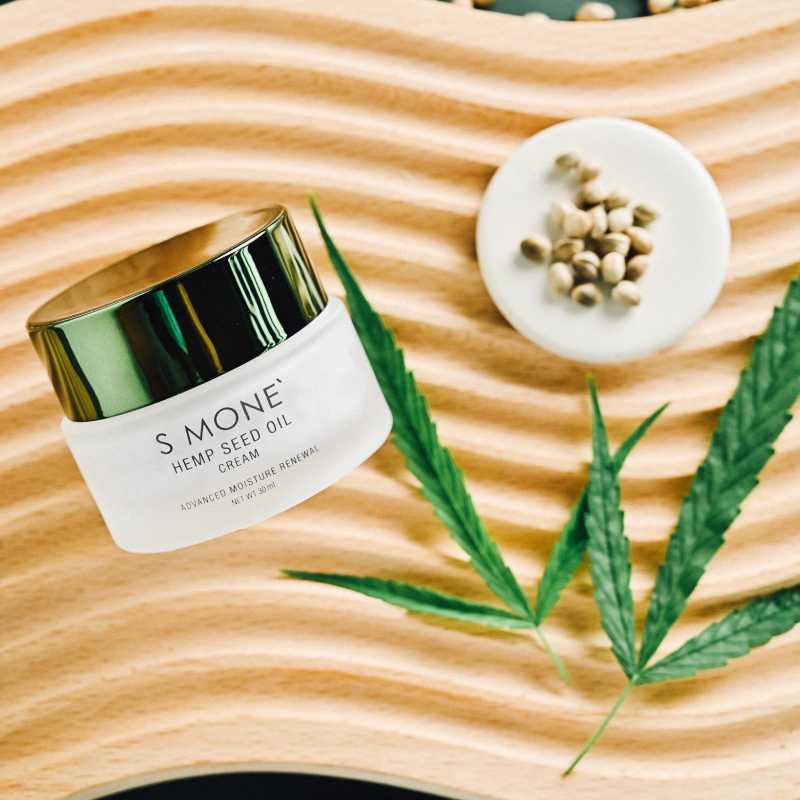 เฮ็ม SEED OIL CREAM มอยเจอร์ไรเซอร์เนื้อบางเบา เติมความชุ่มชื่น ลดเลือนริ้วรอย ฝ้า กระ จุดด่างดำ