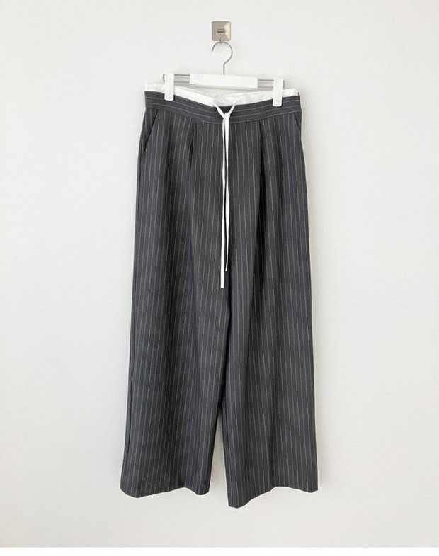 ( SALE ) STRIPED TROUSERS PANTS / สีเทา