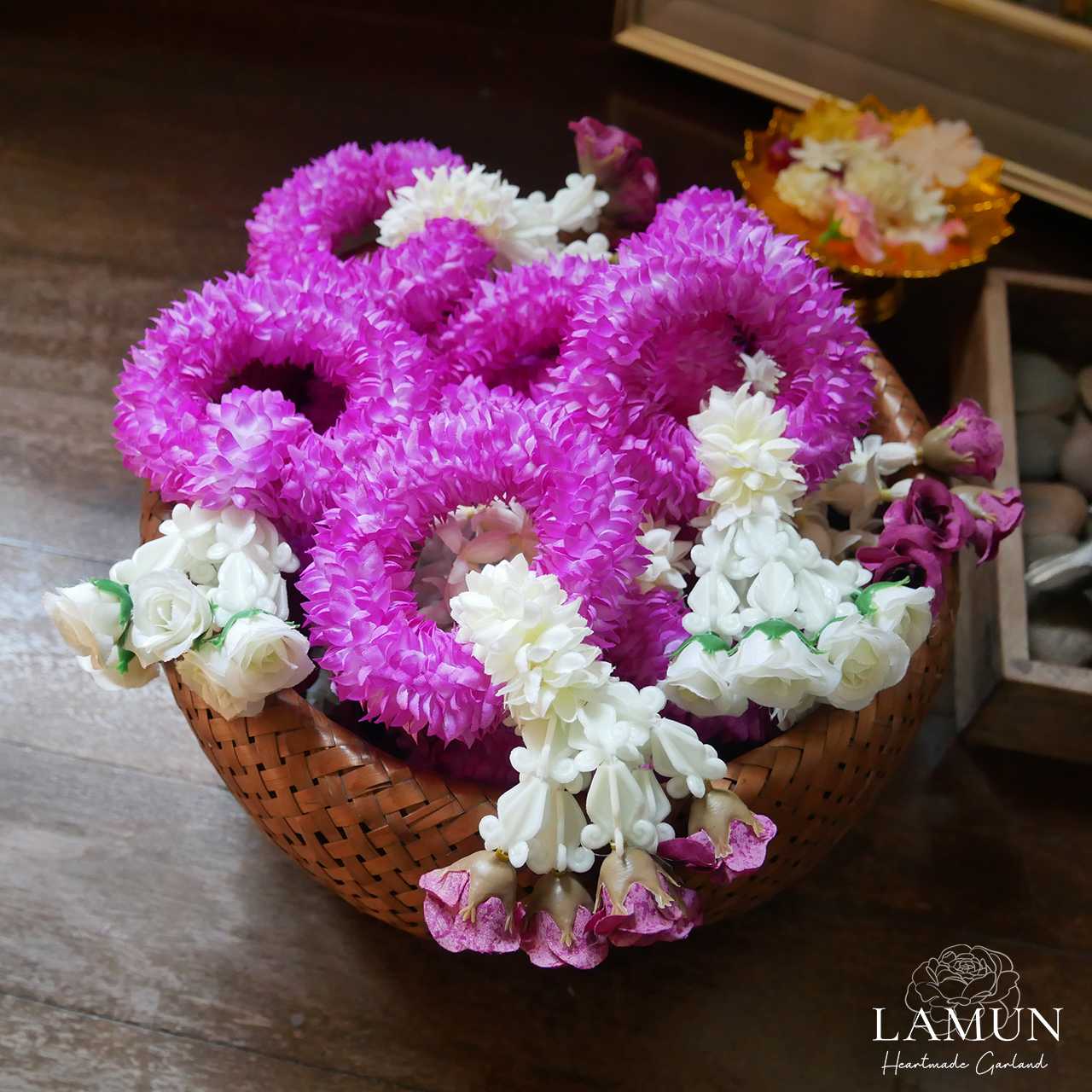 มาลัยเขี้ยวกระแตม่วง