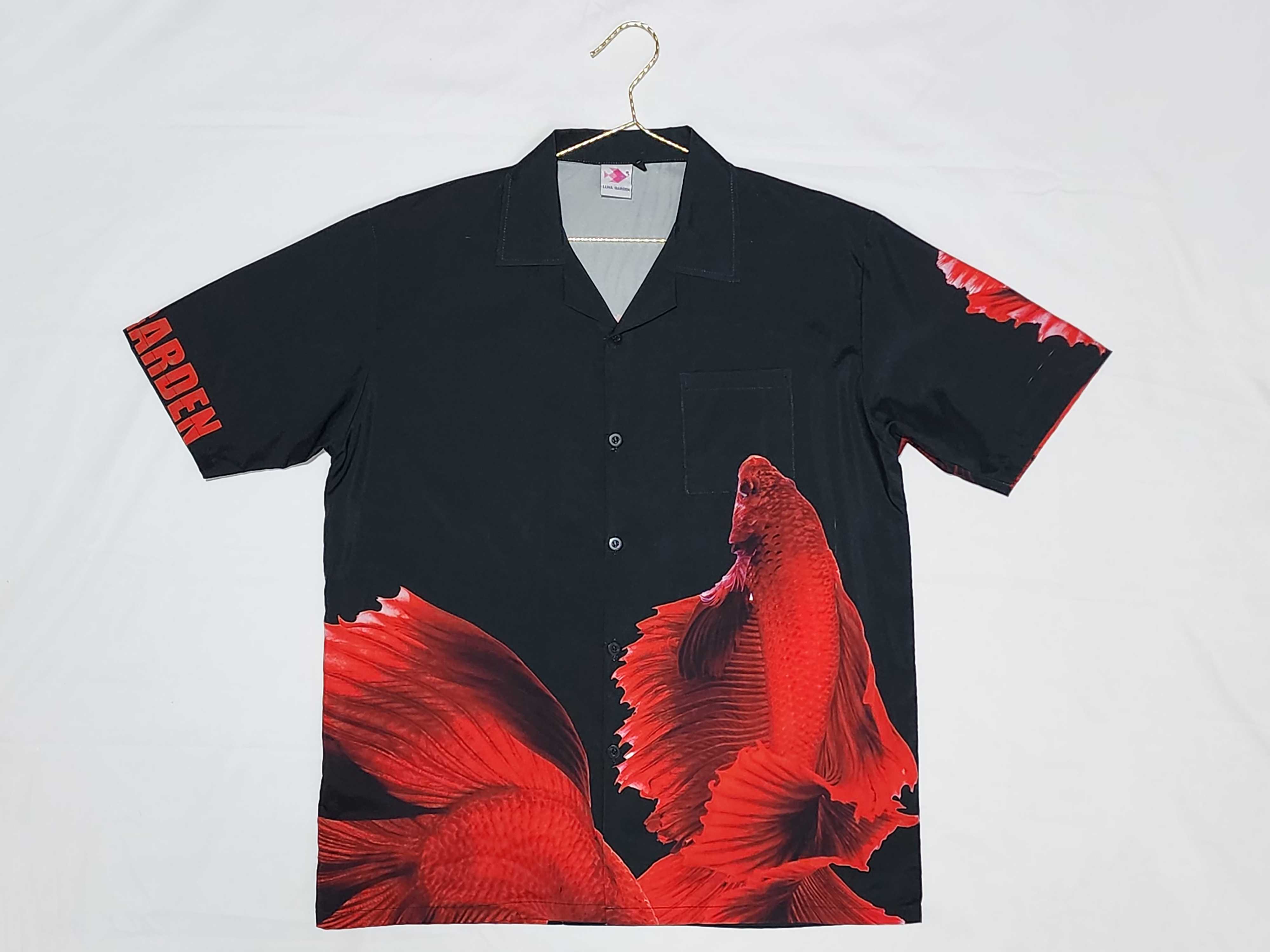 Red Black Halfmoon Betta Hawaii Shirt - Black/Red