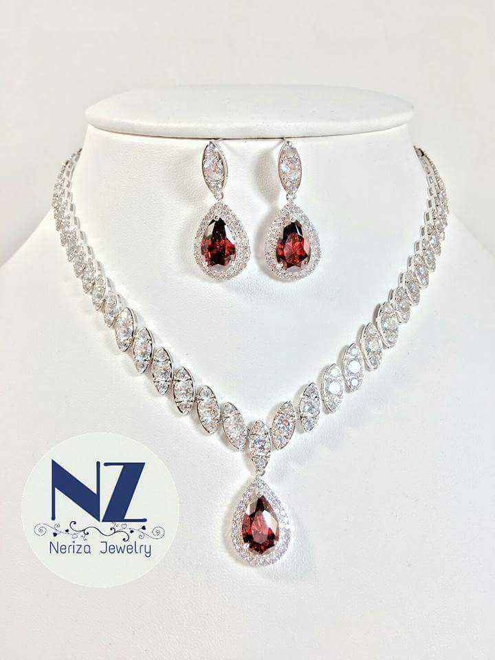 ชุดเครื่องประดับเพชรสังเคราะห์ เกรดพรีเมี่ยม รหัส NZC005