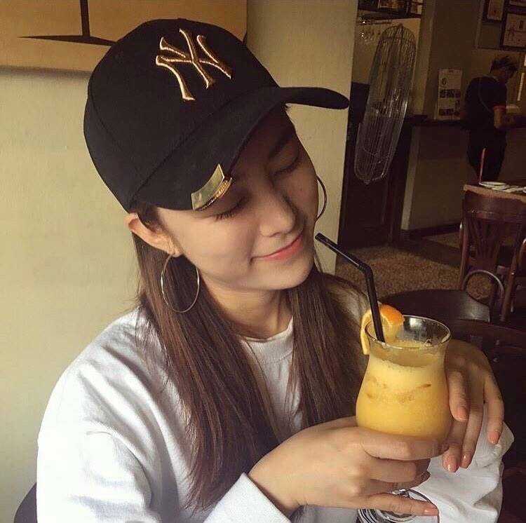 ขายดี⭐ MLB NY Cap  หมวกแก๊ป NY ทอง ปีกหมวกขลิบโลหะทอง ปัก Yankees ด้านข้าง 