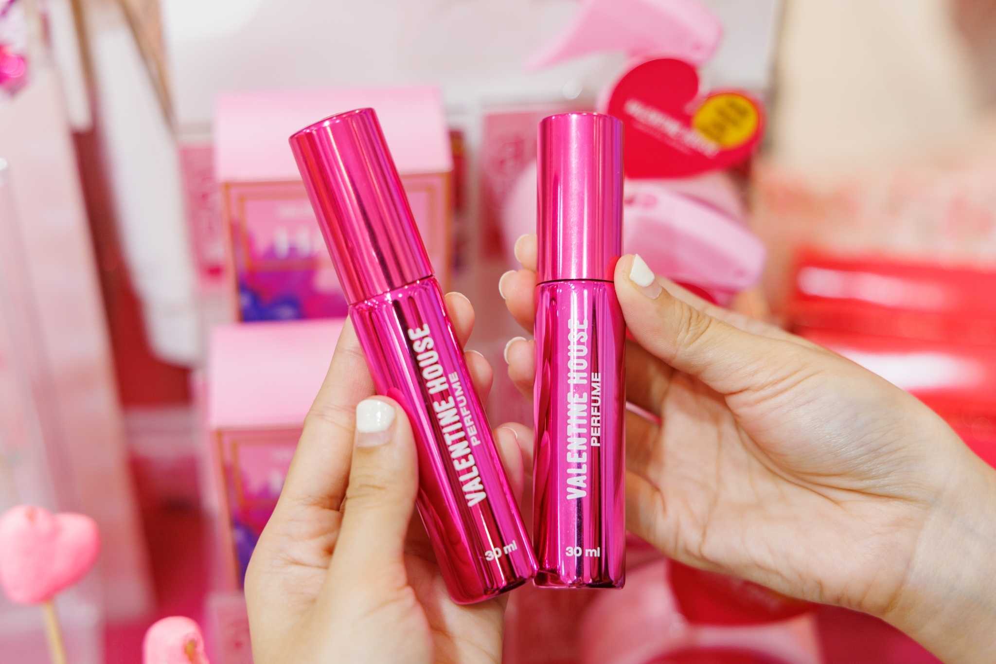 1 แพ๊ค 2 ขวด 30ml(คละกลิ่นแจ้งทางแชทน้า)  น้ำหอมติดอันดับ ขายดีที่ น้ำหอม 5 กลิ่น 5 สไตล์