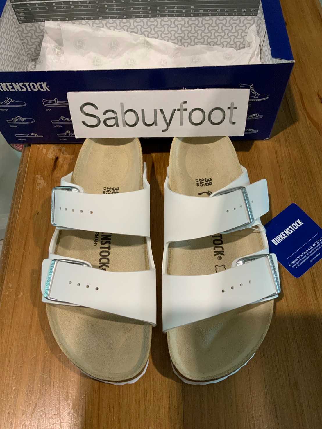 พร้อมส่ง Birkenstock Arizona White (Unisex)