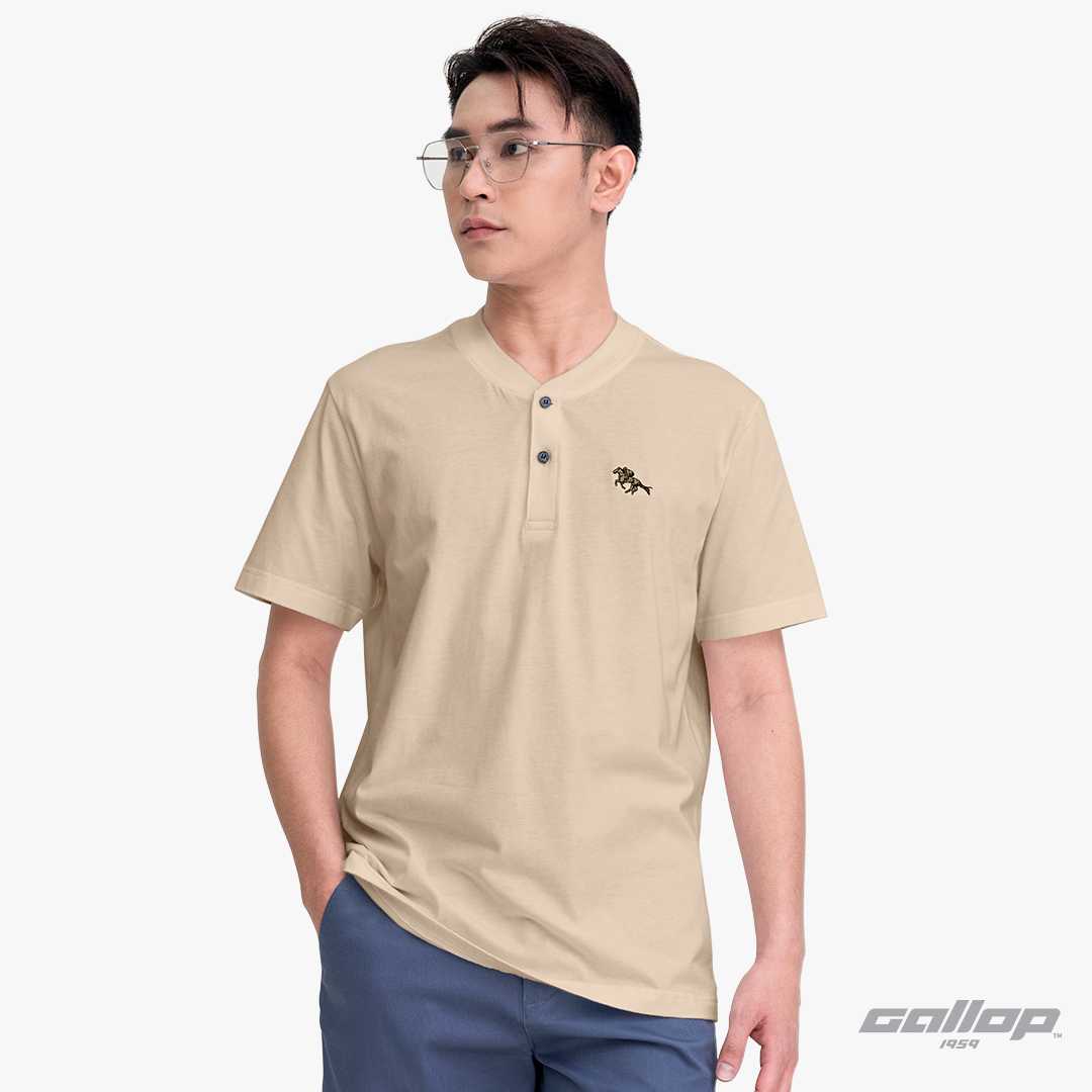 GALLOP : เสื้อยืดคอกระดุม T-SHIRT (Henley neck) รุ่น GT9151 สี Light Beige - น้ำตาลเบจ