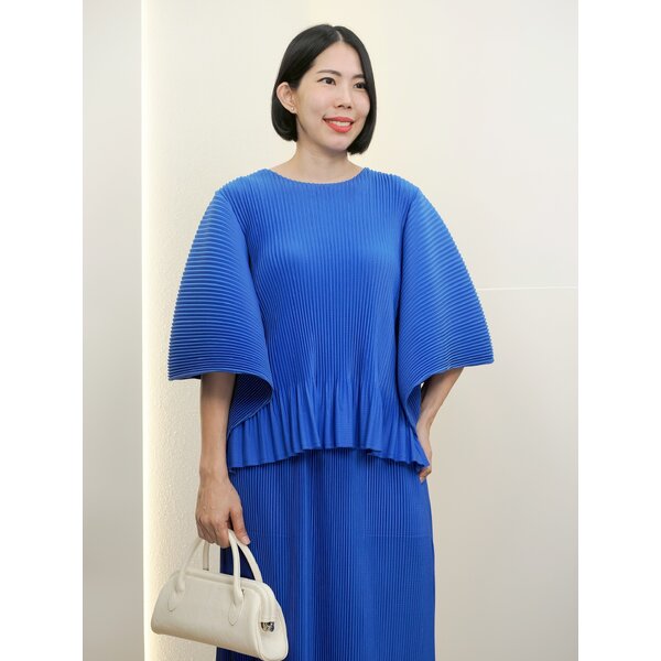 CLEARANCE SALES!! 2MUAY รุ่น GT90223T เสื้ออัดพลีท THICK FLARE SLEEVE PLEATED TOP 3สี FREE SIZE