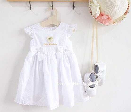 ( DS0017 ) เสื้อผ้าเด็กผู้หญิง ชุดเด็กผู้หญิง ชุดเดรสเด็กผู้หญิง ลายลูกไม้ สีขาว 1-4ปี