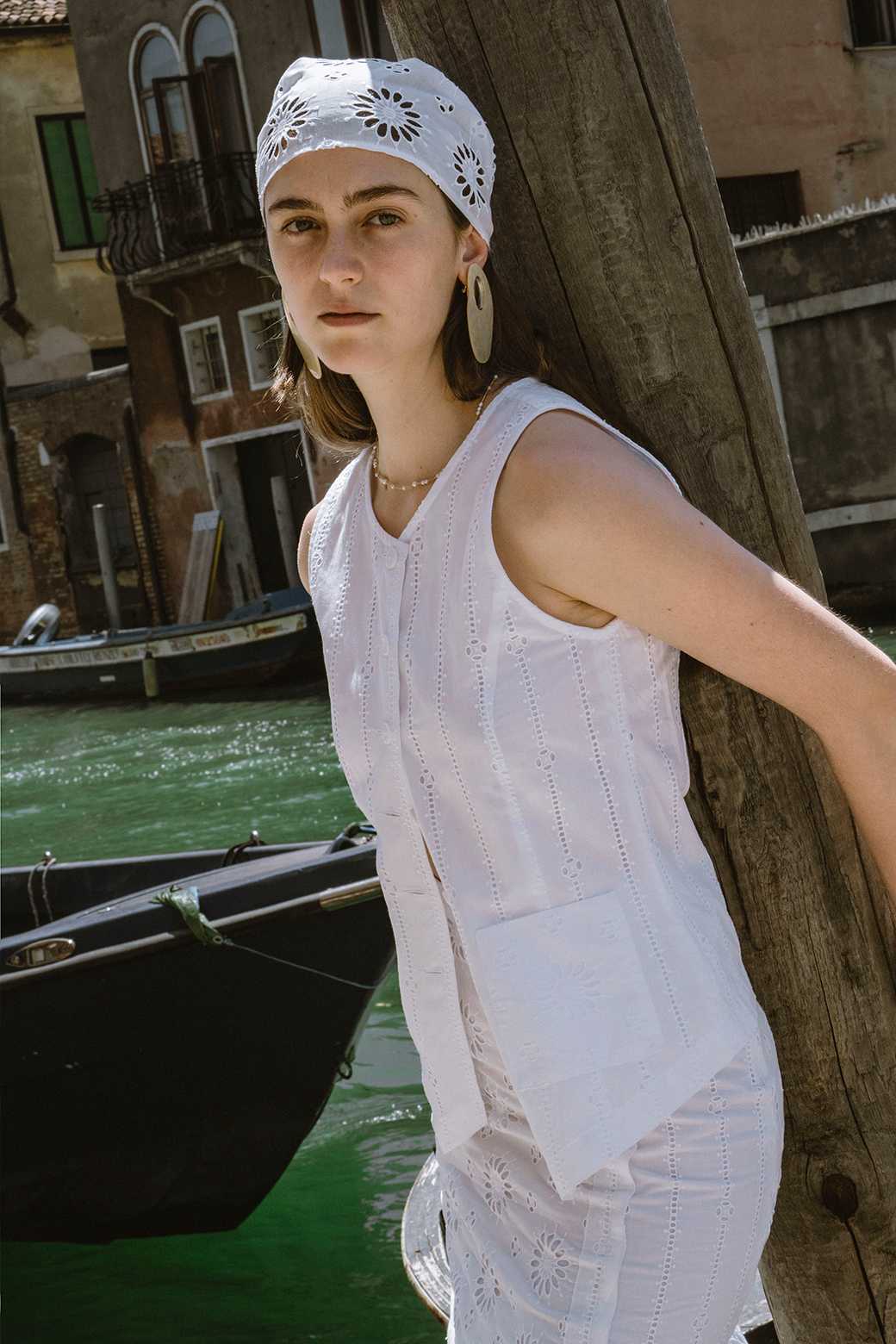 (พร้อมส่ง ) Perana เสื้อ ลูกไม้ Venice Tank  (สีขาว White )
