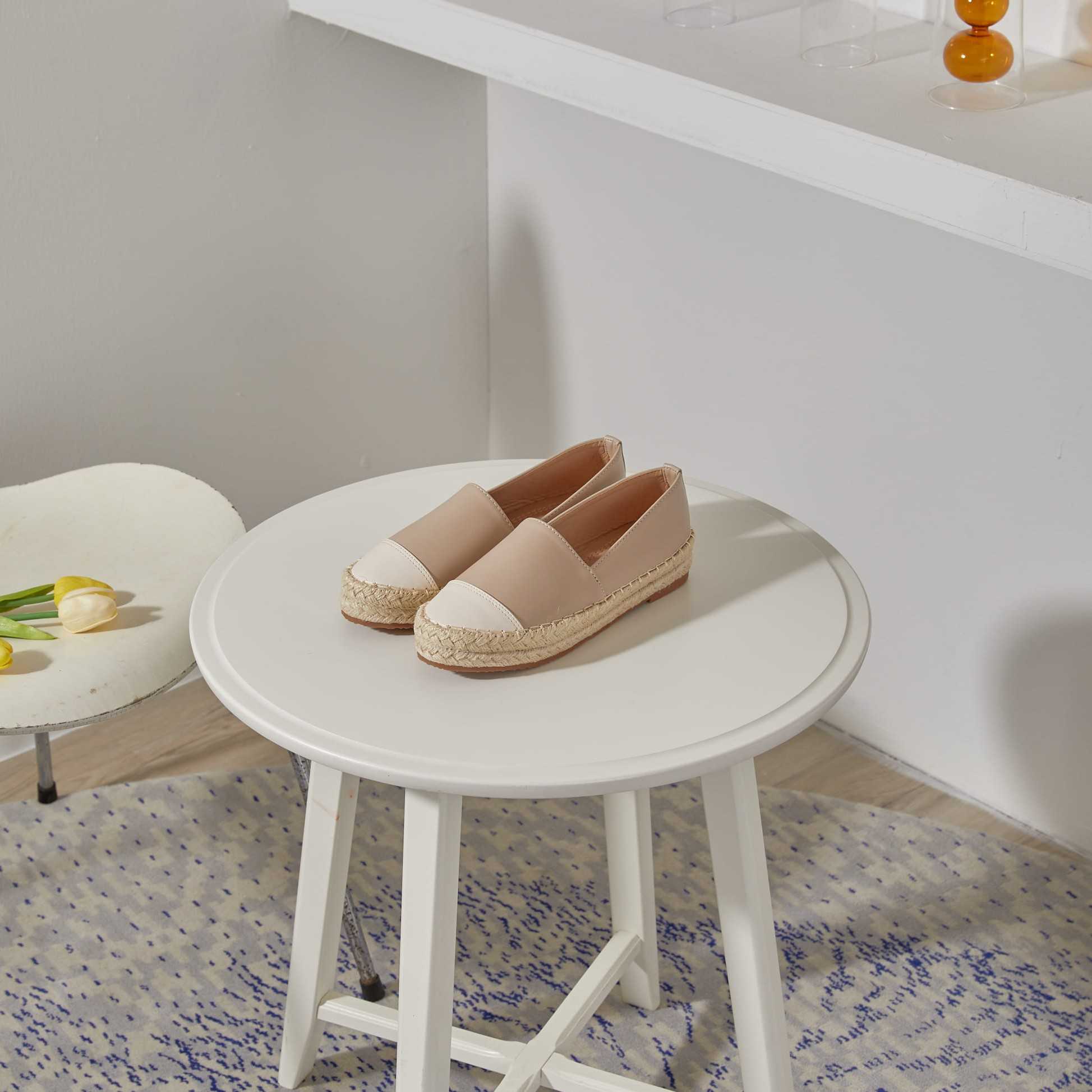 Playground Espadrilles หนังเทียม (TAUPE)
