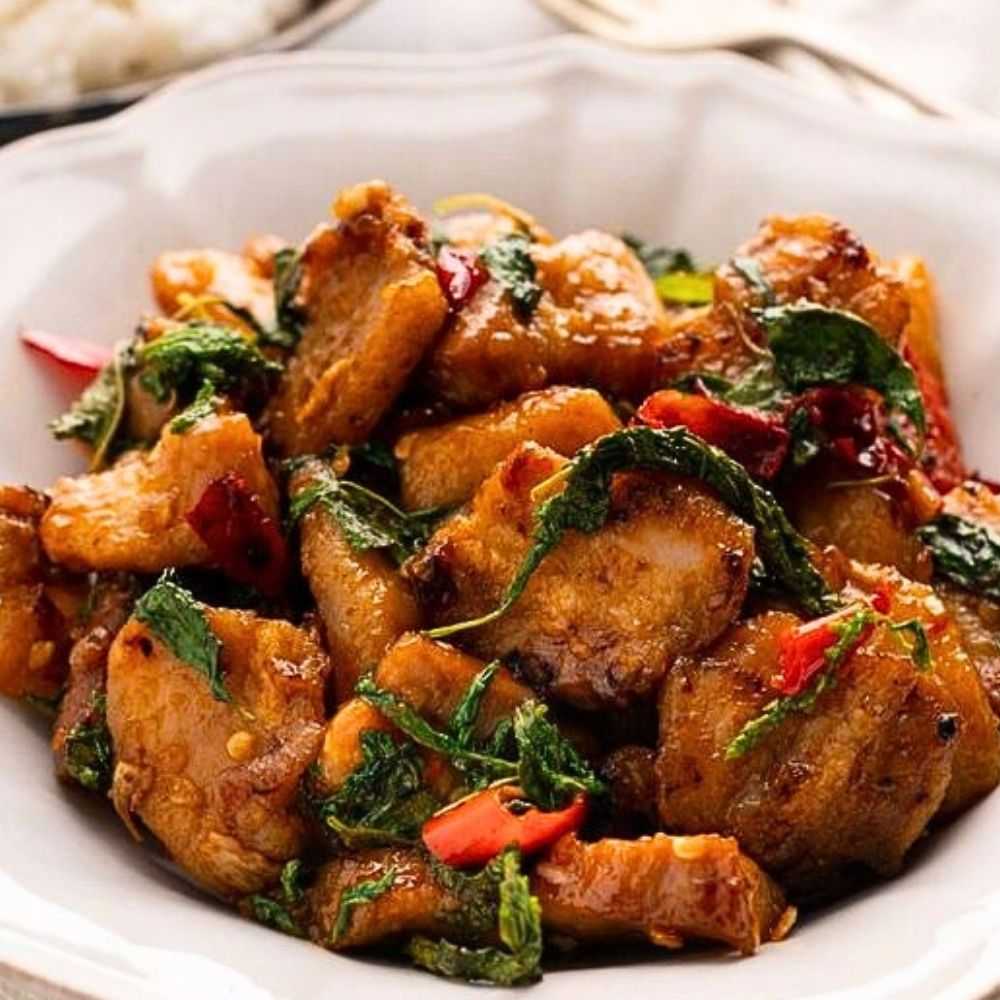 Thai Basil Crispy Pork Belly with Rice กะเพราหมูกรอบราดข้าว