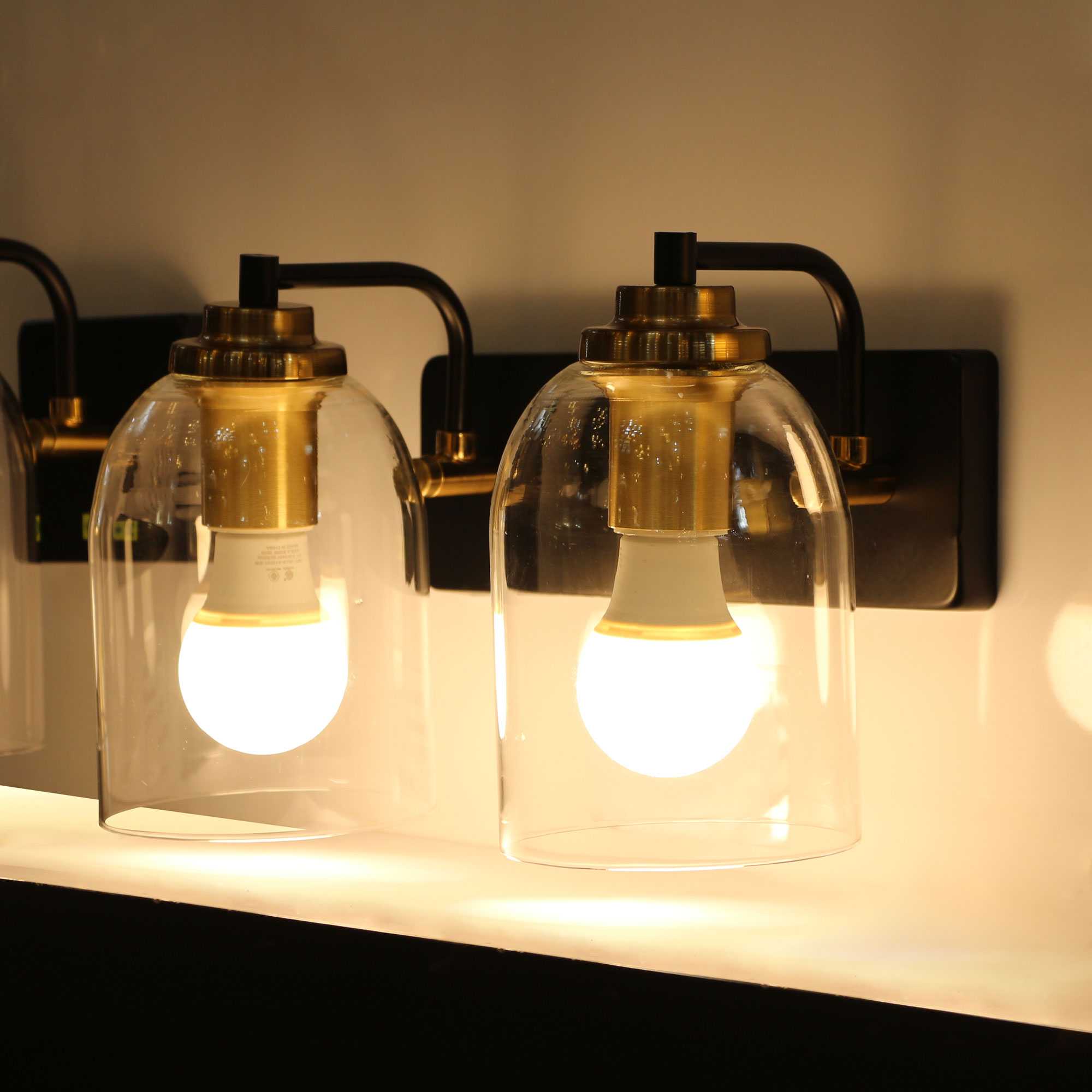 Lightmax โคมไฟกิ่งใน โคมไฟติดผนังภายใน 042/109 ขั้วทองเหลือง แก้วใส