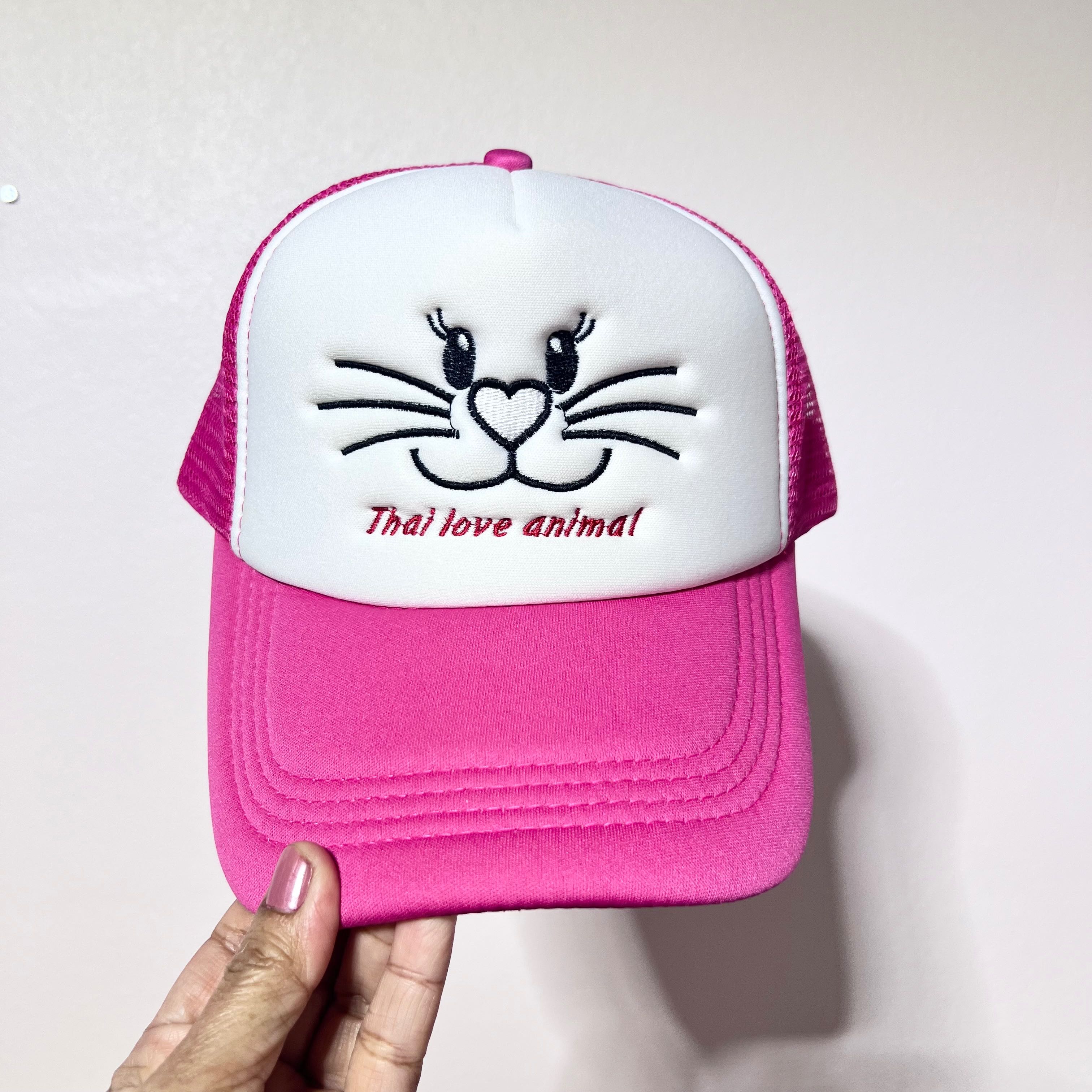 หมวกปักหน้าน้องแมว thai love animal สีชมพูบานเย็นขาว