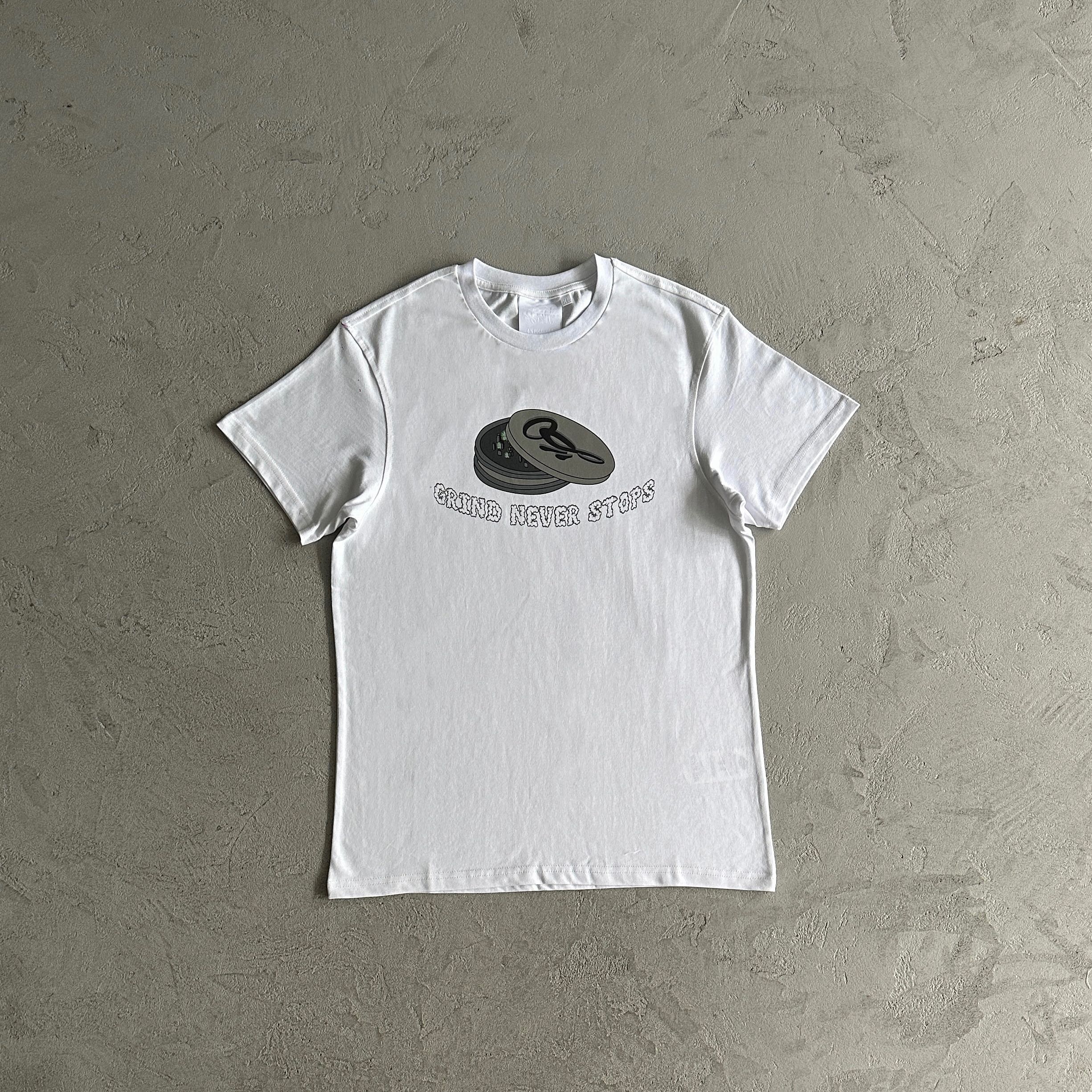 SYNA WORLD ‘GRIND NEVER STOPS’ T-shirt  White 