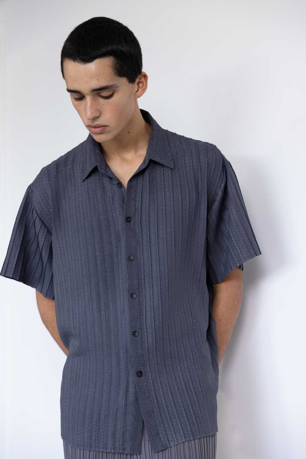 GDM07 - Double pleated shirt