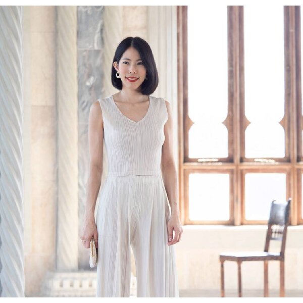 ยาว 16.5นิ้ว 2MUAY BASIC รุ่น GJO7739 SLEEVELESS V NECK CROP PLEATED TOP เสื้ออัดพลีทงานคุณภาพ เส...