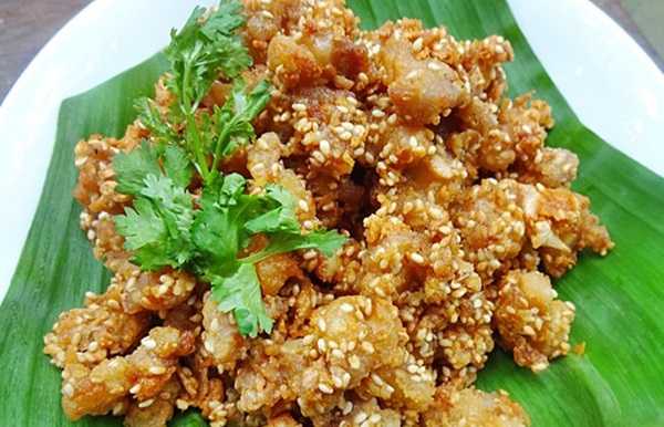 เอ็นไก่ทอด Fried chicken tendons
