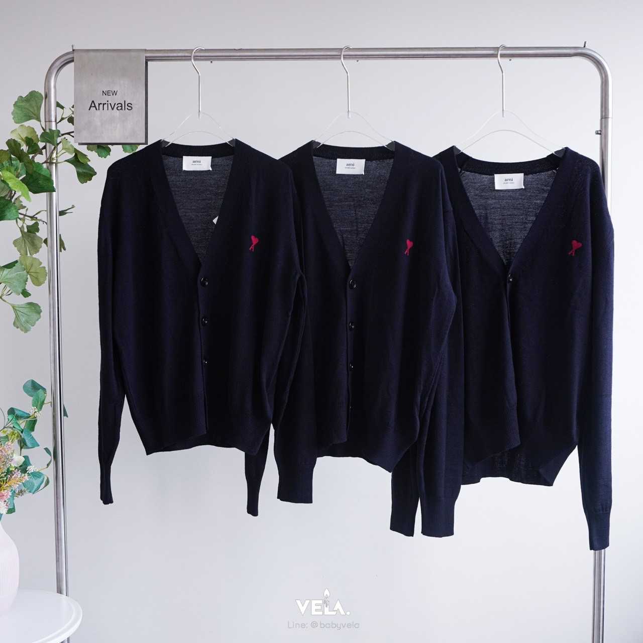 Ami de Cœur Cardigan (Navy Night Blue)