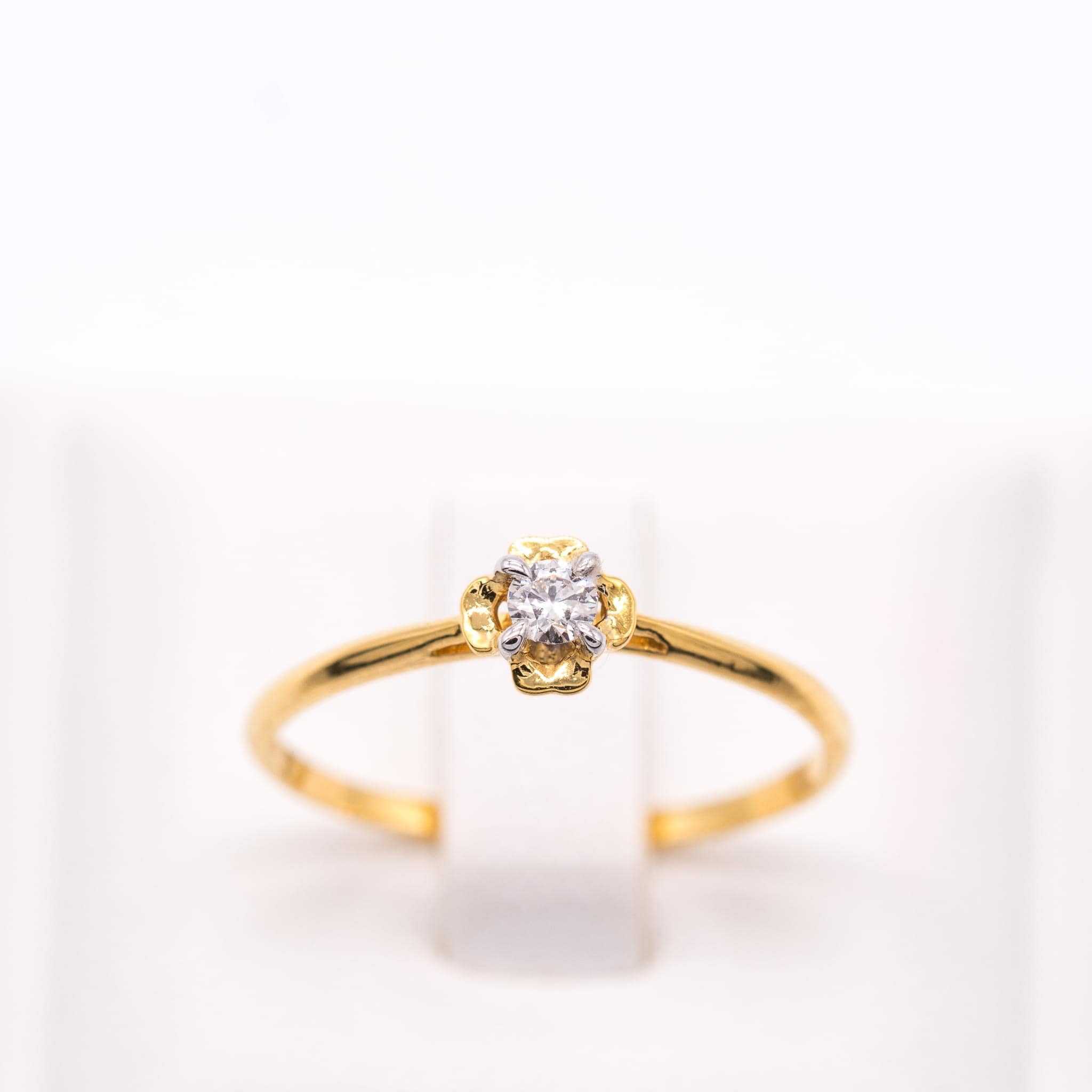 เม็ดเดี่ยว เกี่ยวทรัพย์ 💍 เพชรเม็ดกลางเสมือนเกสรดอกไม้ 🌺 สวยเก๋ ME513
