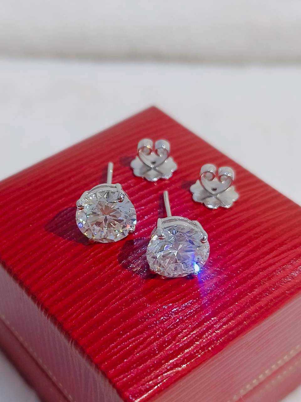 ต่างหูเม็ดเดี่ยว 3.07/3.07ct (18k)