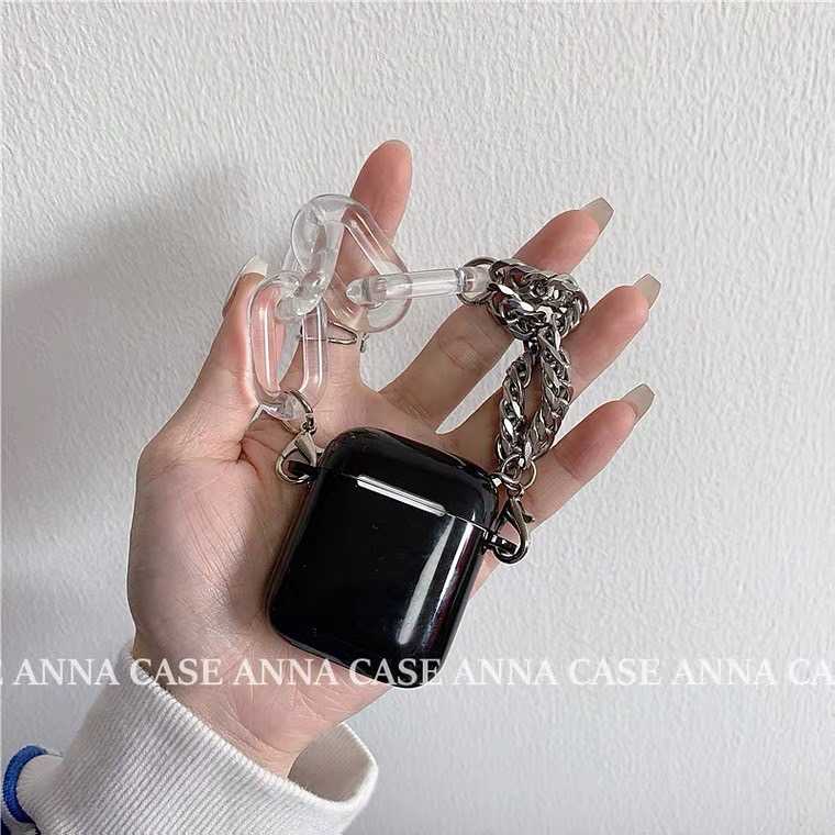 ♥ เคส Airpods : Deep black case ยางสีดำ + พวงกุญแจสายคล้องโซ่