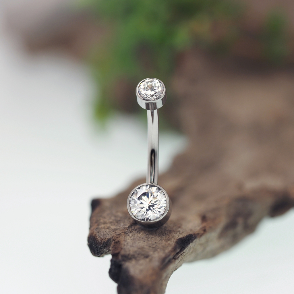 Piercingroom by Jay จิวสะดือสำหรับผิวแพ้ง่าย Premium Titanium Single Gems เกรดการแพทย์ (ราคาต่อชิ้น)