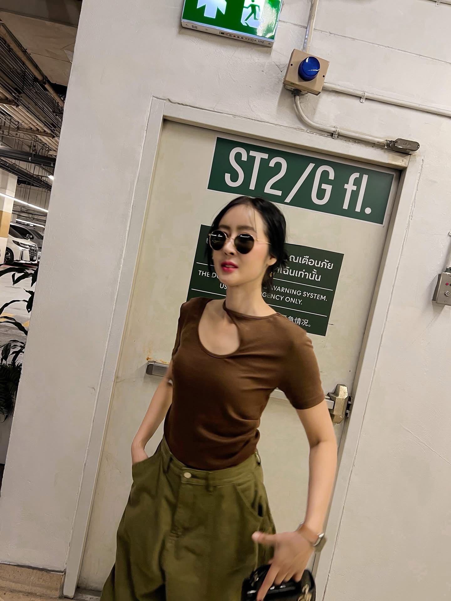 เสื้อคอไขว้