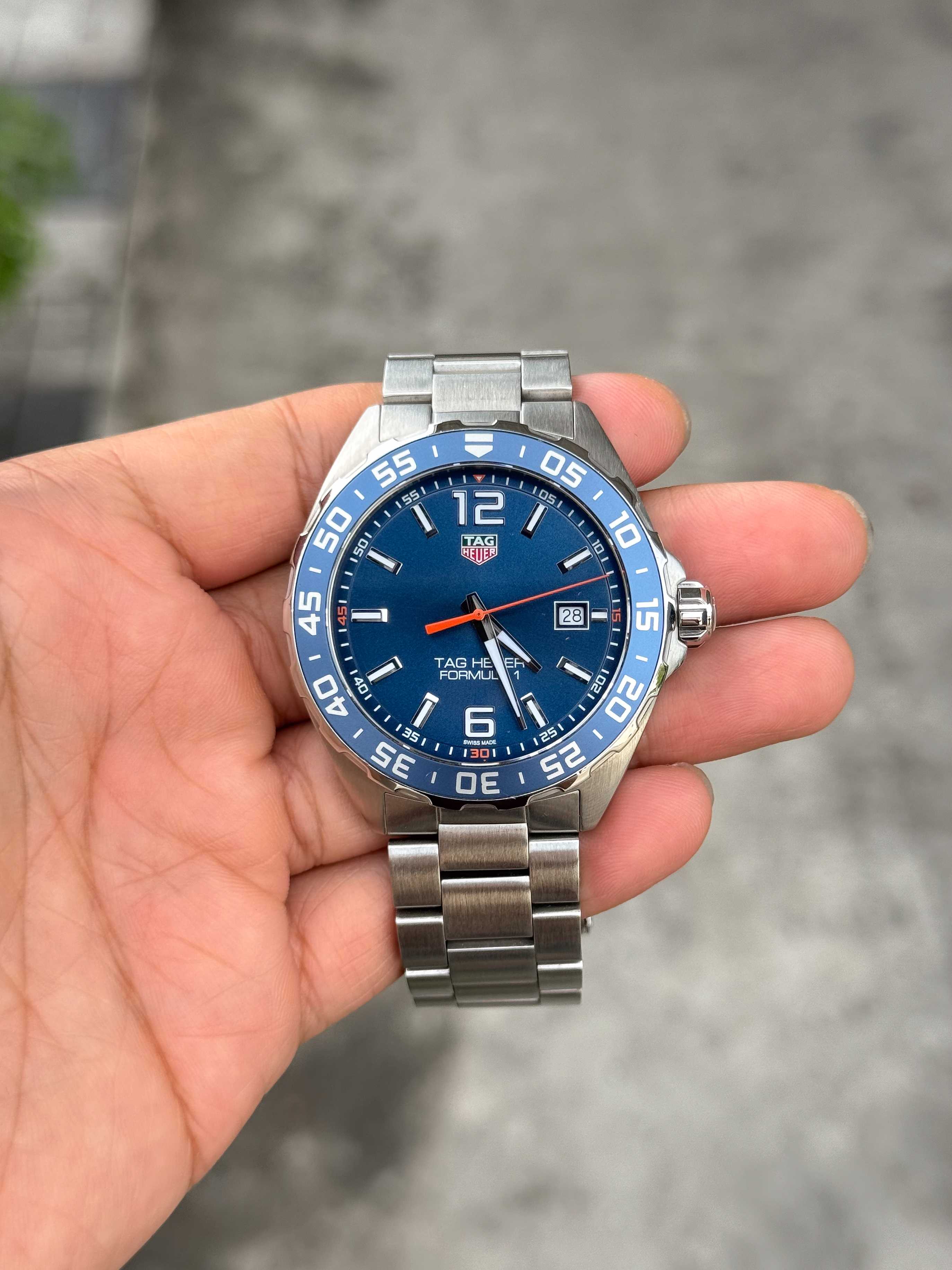 Tag Heuer F1 King Size Quartz หน้าน้ำเงิน ขอบฟิล์ม รุ่นใหม่