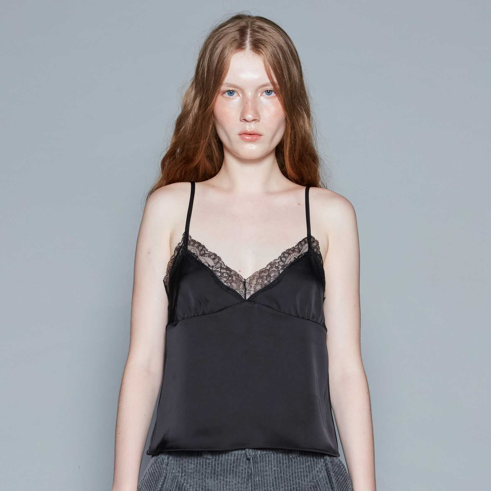LACE TRIMMED CAMI TOP (BLACK)